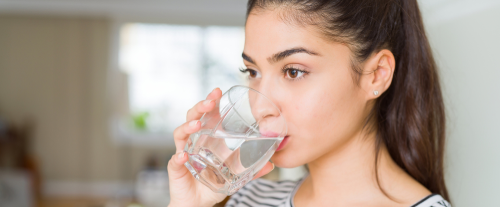 Perchè bere acqua è fondamentale per l'uomo?