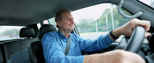Perché se lasci la frizione l’auto si spegne?