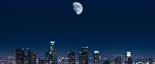 Perché la luna ha fasi diverse?