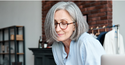 Perché i nostri capelli diventano grigi?