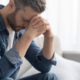 Perché alcune persone sono più propense alla depressione?