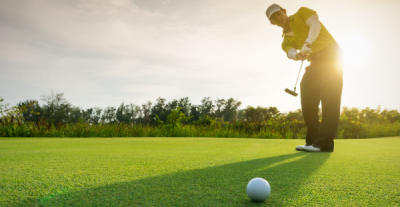 Perché il backswing corretto può influenzare il colpo nel golf?