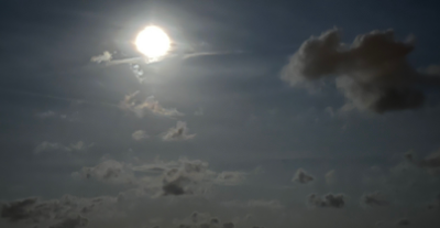 Perché la luna è luminosa?