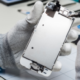 Perché non ripariamo i nostri smartphone?