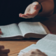 Perché la Bibbia è divisa fra vecchio e nuovo testamento?