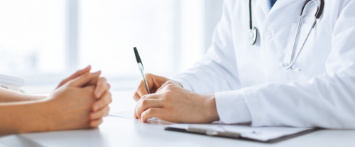 Perché è necessario il consenso informato nei trattamenti medici?