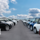 Perché le automobili sono considerate una parte essenziale della vita moderna?