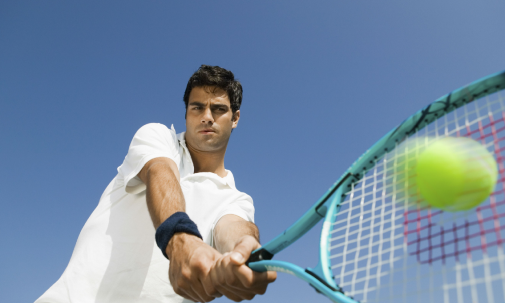 Perché i tennisti tengono le palline in tasca?