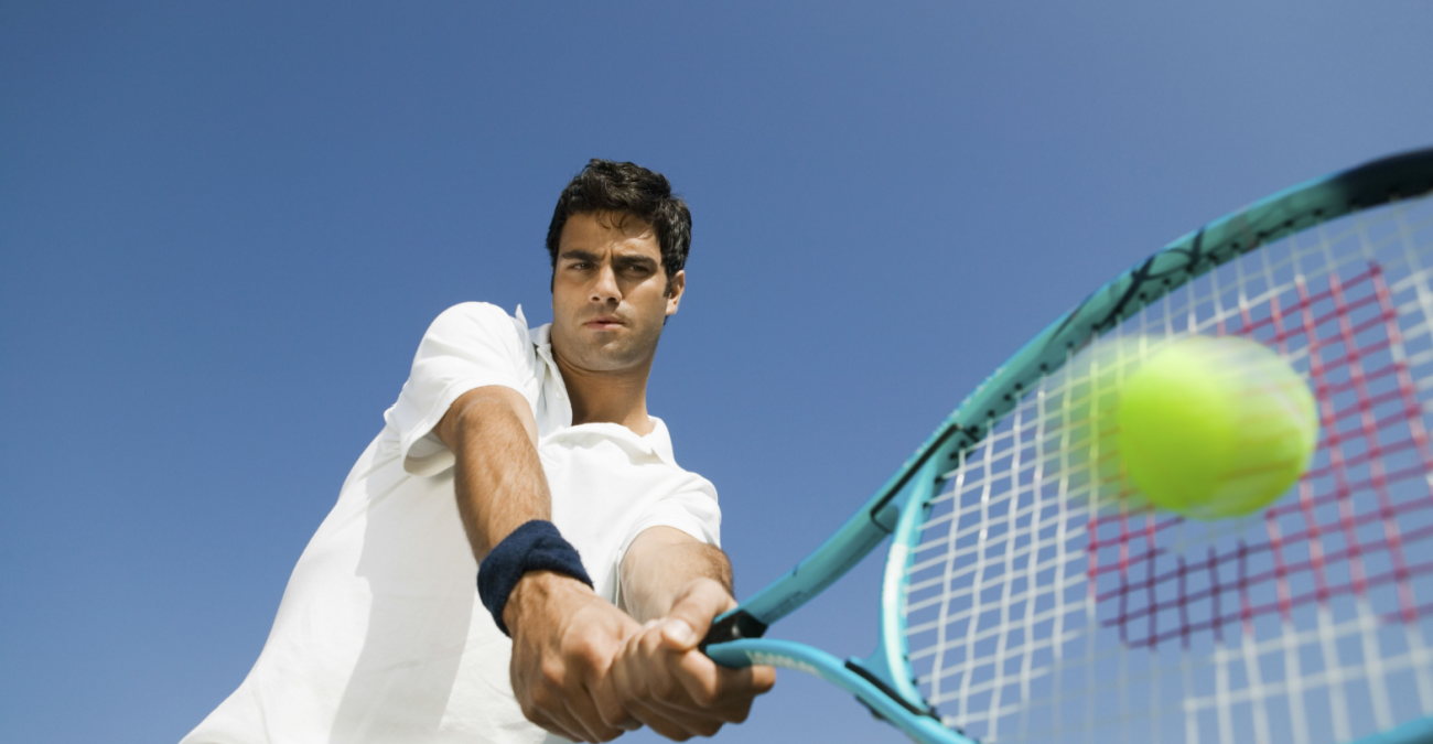 Perché i tennisti tengono le palline in tasca?