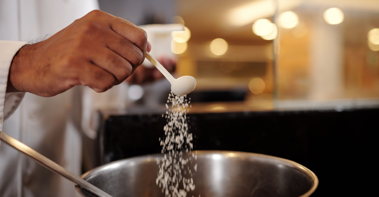 Perché per la pasta usiamo sale grosso e non fino?