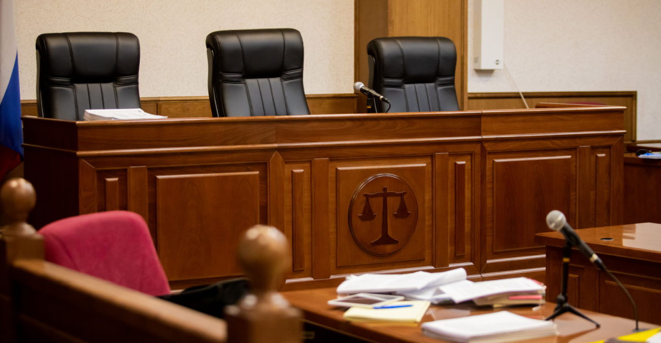Perché i tribunali risolvono le controversie?