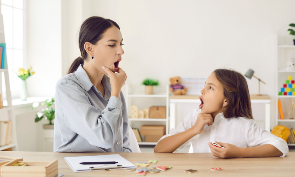 Perché la voce cambia con l'età?