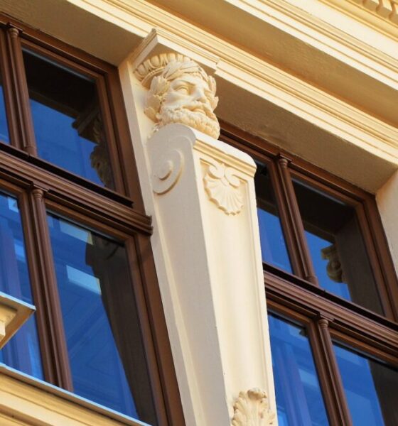 Perché alcuni edifici storici vengono preservati e restaurati?