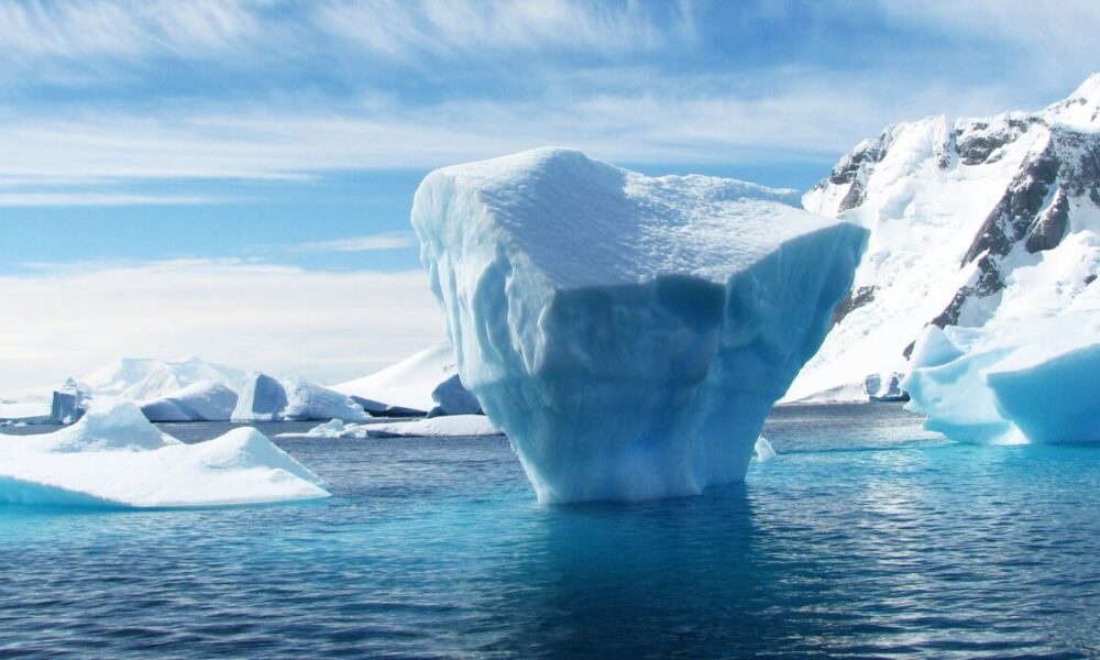 Perché si formano gli iceberg?