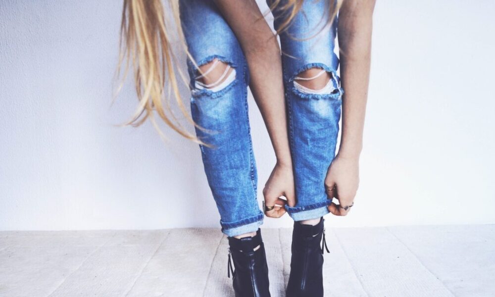 Perché indossare jeans vissuti?
