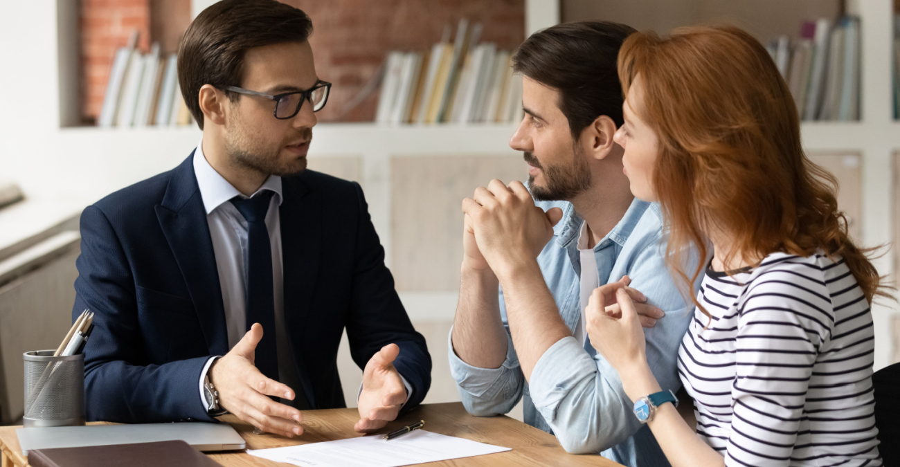 Perché le leggi sulla proprietà coniugale differiscono?