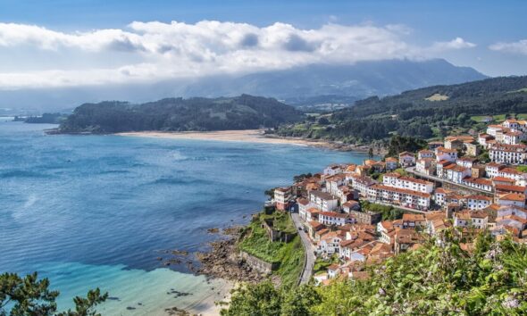 Perché le mete turistiche costiere sono le più preferite?