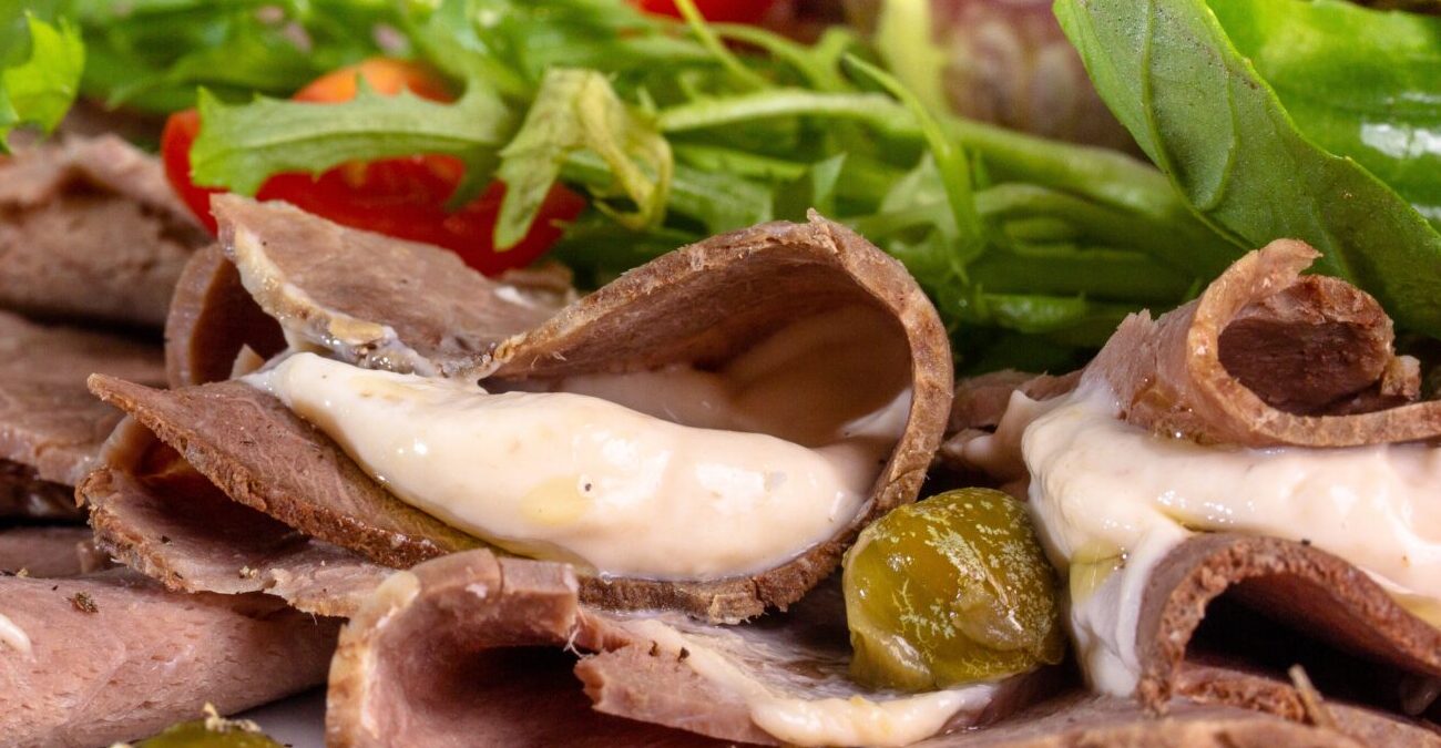 Perché si chiama vitello tonnato?